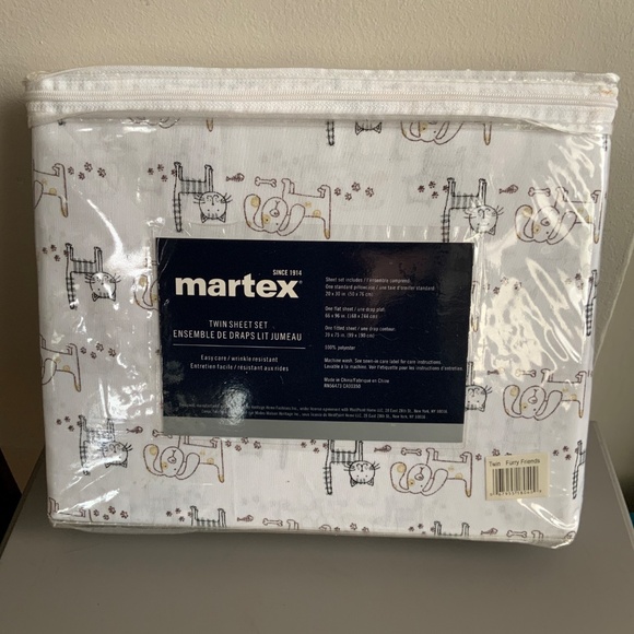 Brand new cat and dog twin sheet set - Picture 2 of 2